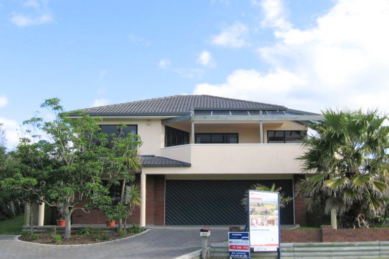 Photo of property in 704a Papamoa Beach Road, Papamoa Beach, Papamoa, 3118