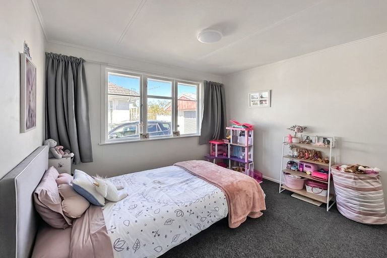 Photo of property in 21 Camellia Avenue, Aramoho, Whanganui, 4500