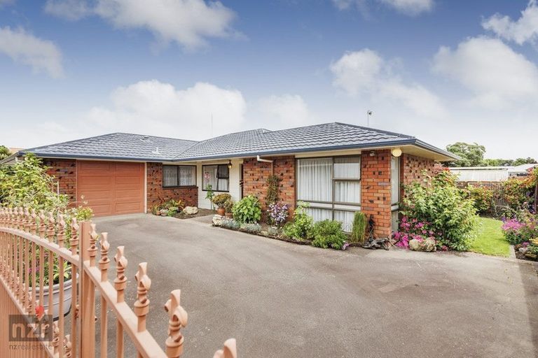Photo of property in 166c Fitzherbert Avenue, West End, Palmerston North, 4410