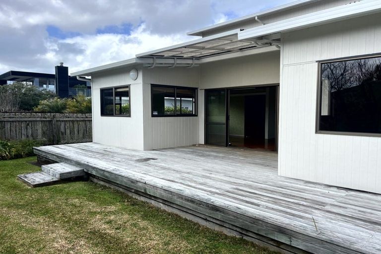 Photo of property in 45 Laurence Street, Manly, Whangaparaoa, 0930