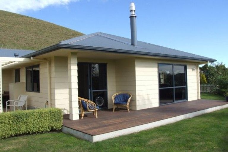 Photo of property in 668 Swamp Road, Puketapu, Napier, 4183