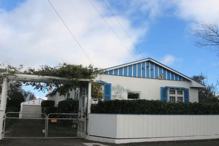 Photo of property in 8 Waikare Avenue, Waiwhetu, Lower Hutt, 5010