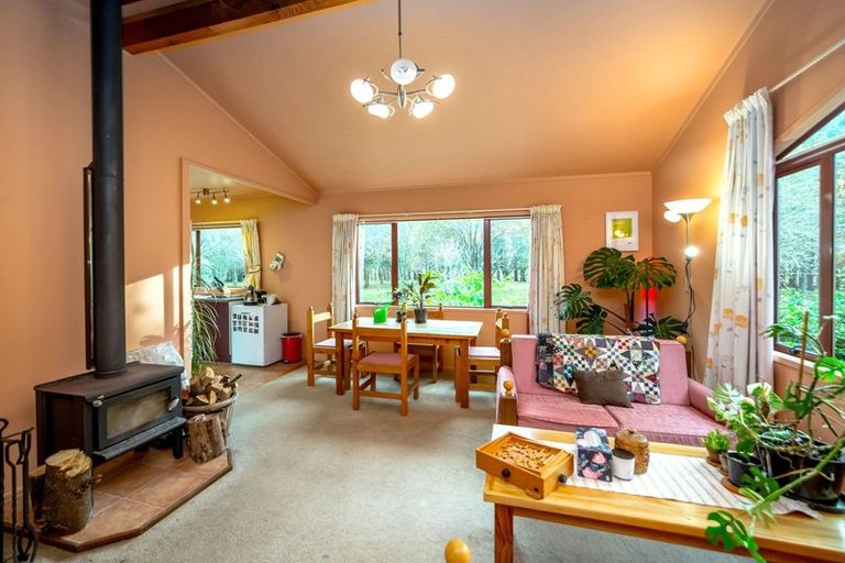 Photo of property in 265 No 1 Line, Tauwharenikau, Featherston, 5771