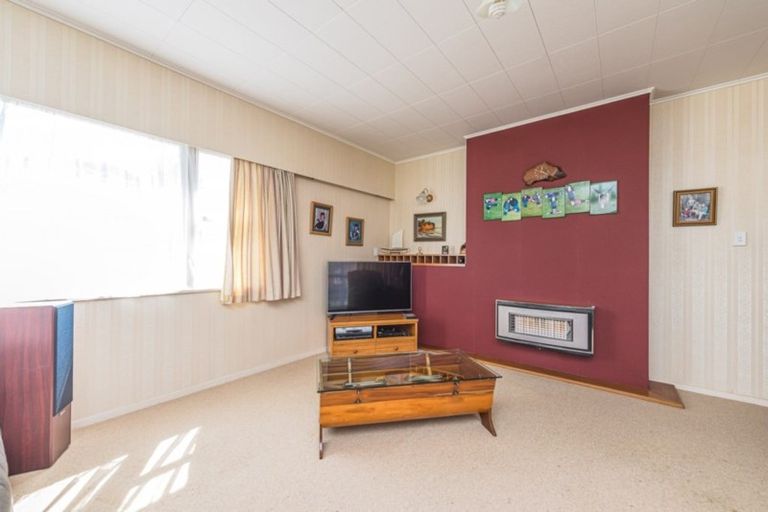 Photo of property in 24 Caffray Avenue, Aramoho, Whanganui, 4500