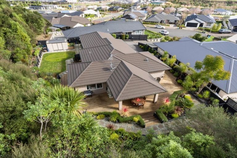 Photo of property in 22 Ellesmere Close, Pyes Pa, Tauranga, 3112