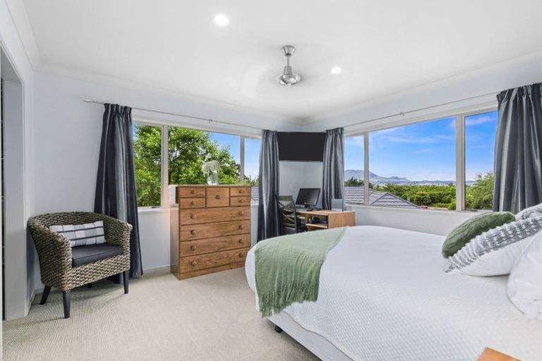 Photo of property in 41 Kinder Street, Acacia Bay, Taupo, 3330