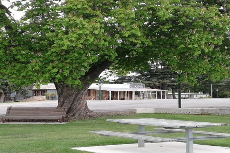 Photo of property in 2 Tay Street, Naseby, 9396