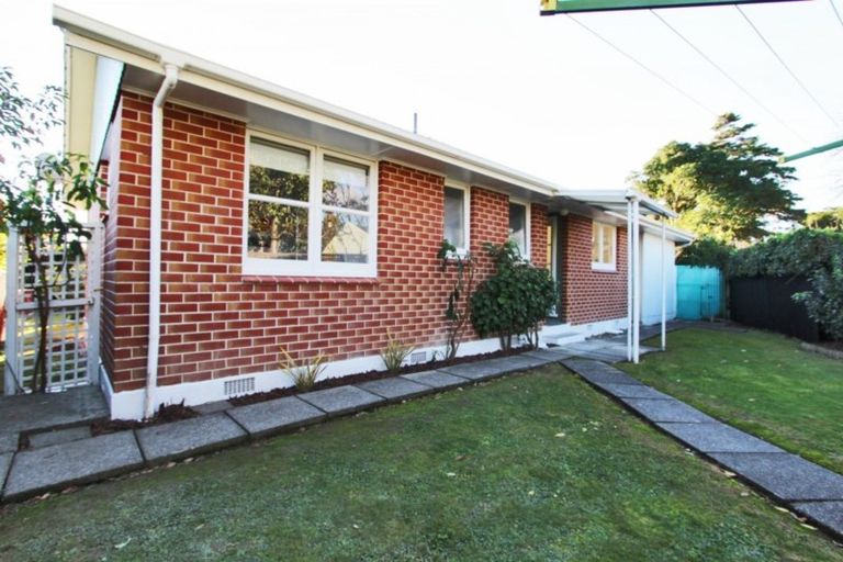 Photo of property in 1a Leybourne Avenue, Waikanae, 5036