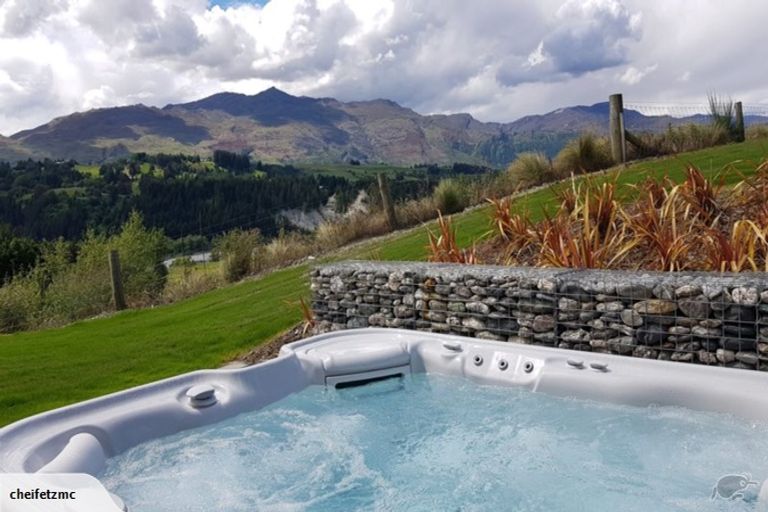 Photo of property in 11 Graces Terrace, Lower Shotover, Queenstown, 9371