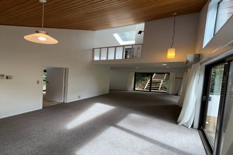 Photo of property in 28 Burns Road, Hospital Hill, Napier, 4110