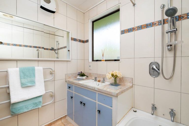 Photo of property in 1301 Caroline Road, Mayfair, Hastings, 4122