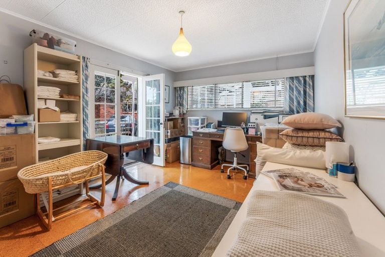 Photo of property in 110 Mellons Bay Road, Mellons Bay, Auckland, 2014