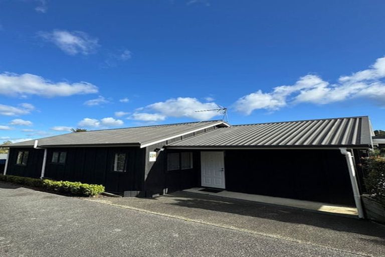 Photo of property in 13 Allender Drive, Torbay, Auckland, 0630