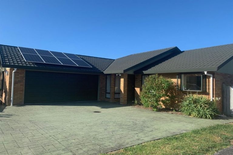 Photo of property in 53 Kingdale Road, Henderson, Auckland, 0610