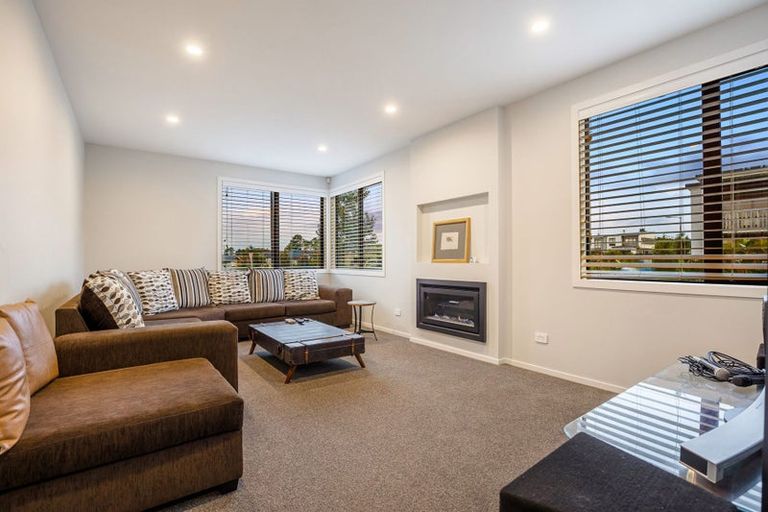 Photo of property in 3 Podgora Avenue, Kumeu, 0810