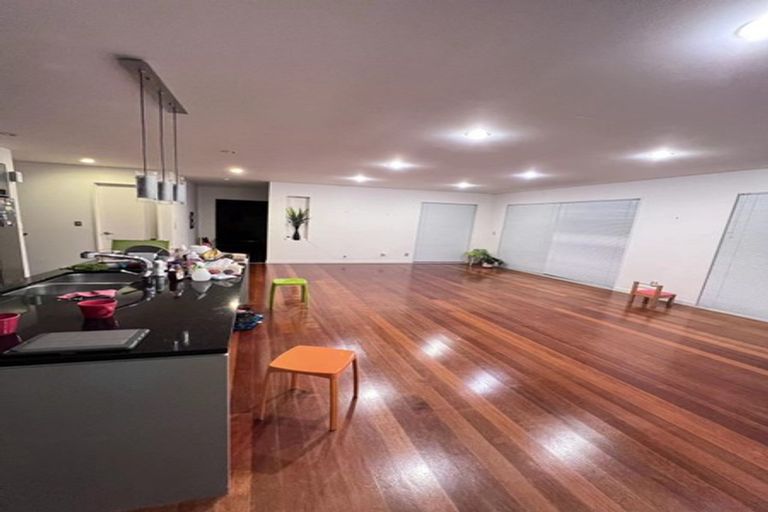 Photo of property in 3 Keating Rise, Northcross, Auckland, 0632