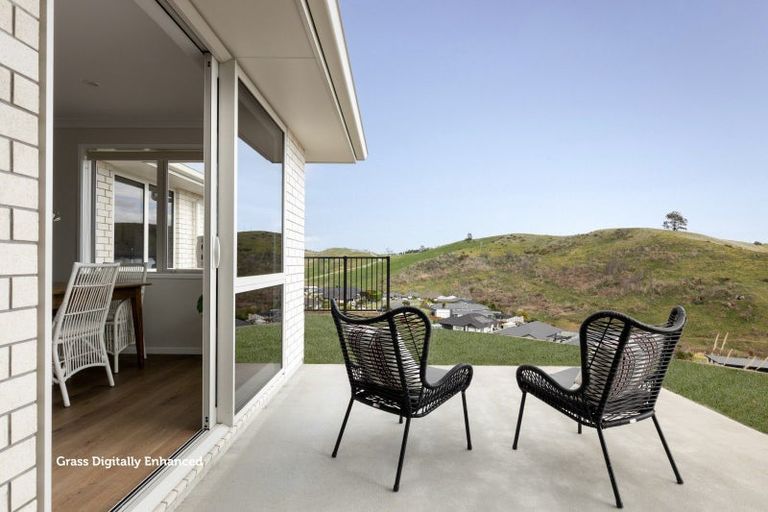 Photo of property in 27 Moira Close, Welcome Bay, Tauranga, 3175