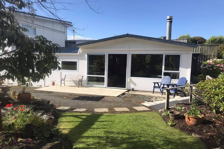 Photo of property in 19 Whalers Crescent, Omaui, Invercargill, 9877
