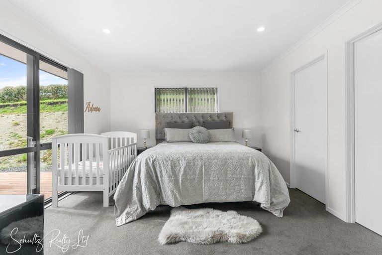 Photo of property in 6 Rata Lane, Maungaturoto, 0520