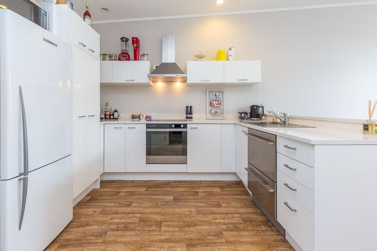 Photo of property in 22/3 Ngahura Street, Eden Terrace, Auckland, 1021