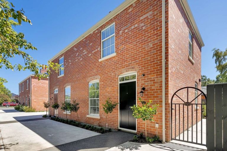 Photo of property in 4/36 Allard Street, Edgeware, Christchurch, 8013