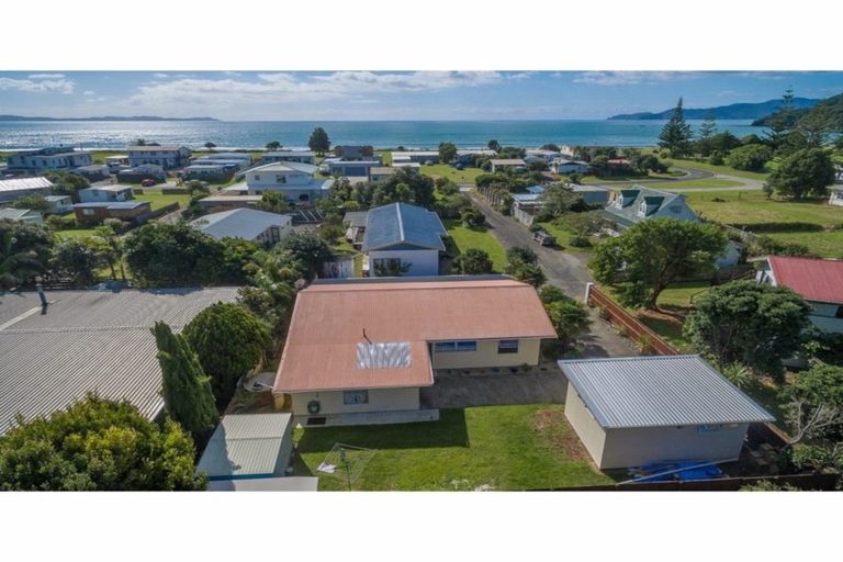 Photo of property in 42 Adamson Road, Taipa, 0420