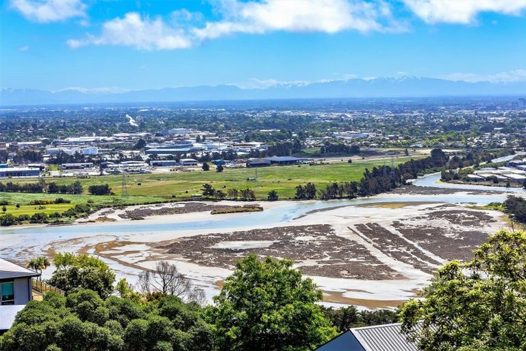 Photo of property in 97 Cannon Hill Crescent, Mount Pleasant, Christchurch, 8081
