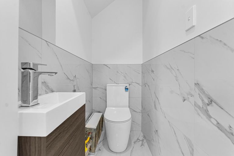 Photo of property in 22b Justamere Place, Weymouth, Auckland, 2103