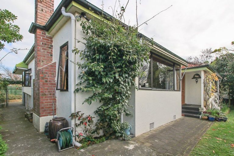 Photo of property in 78 Churchill Avenue, Hokowhitu, Palmerston North, 4410