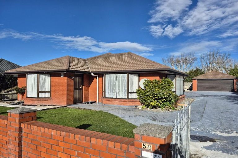 Photo of property in 58 Prestons Road, Redwood, Christchurch, 8051