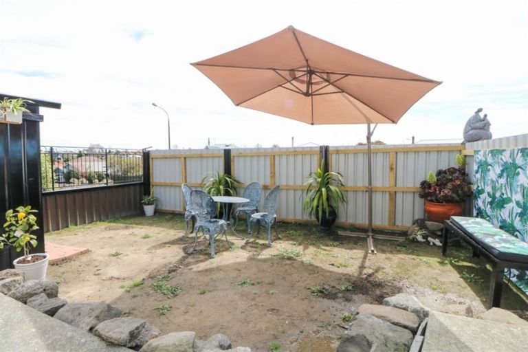 Photo of property in 2/82 Arthur Street, Seaview, Timaru, 7910