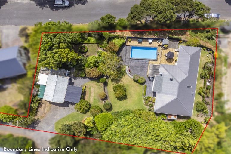 Photo of property in 138 Arawhata Road, Paraparaumu, 5032