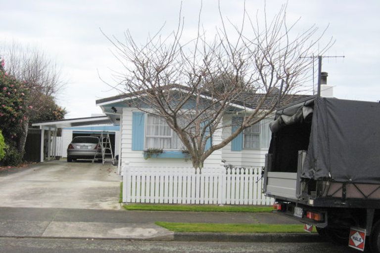 Photo of property in 8 Regal Street, Levin, 5510