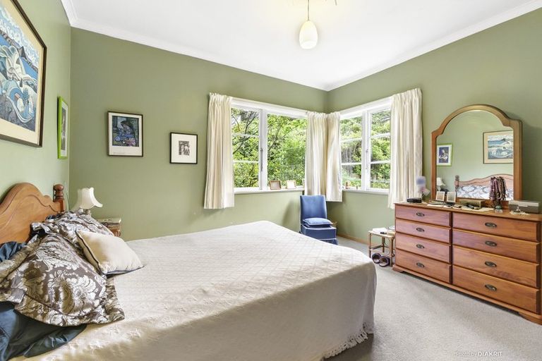 Photo of property in 23 Aplin Terrace, Ngaio, Wellington, 6035