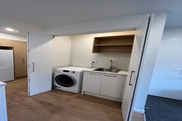 Photo of property in 2/48 Glen Road, Stokes Valley, Lower Hutt, 5019