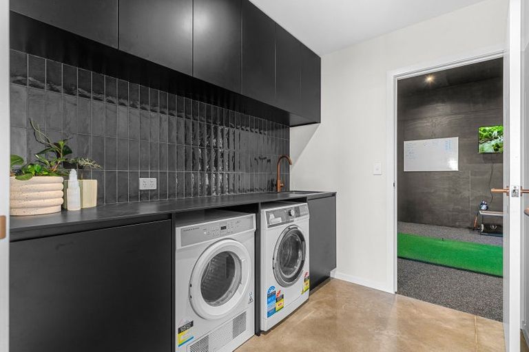 Photo of property in 28 Taurangawaka Road, One Tree Point, 0118