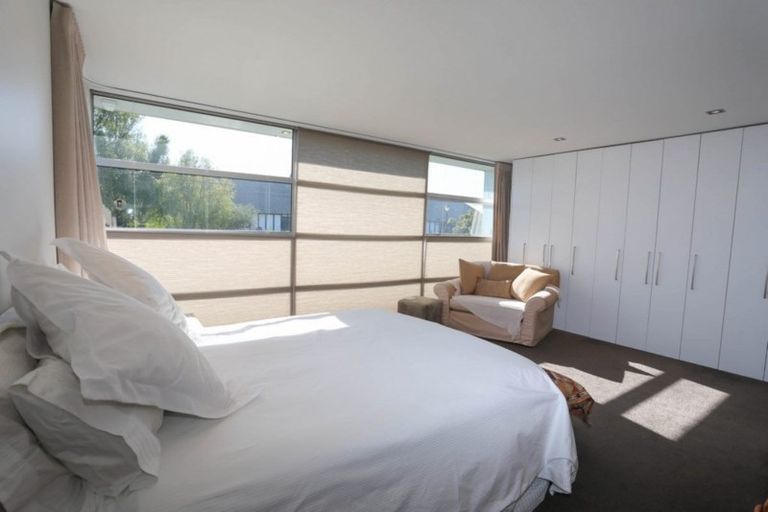 Photo of property in 10 Holly Road, St Albans, Christchurch, 8014