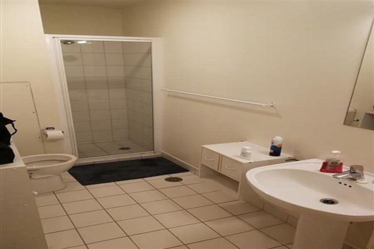 Photo of property in 17f/30 Westward Ho, Glen Eden, Auckland, 0602