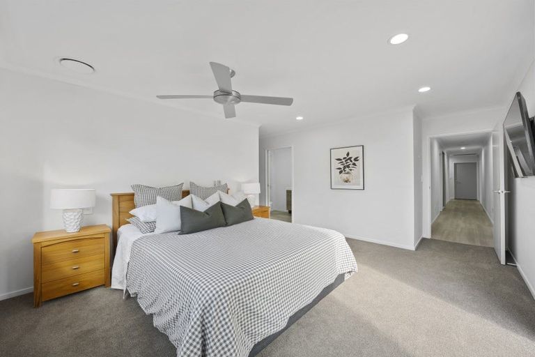 Photo of property in 11 Meadowbrook Place, Buckland, Pukekohe, 2677