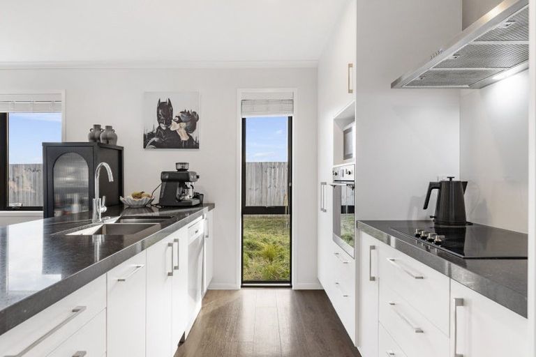 Photo of property in 17 Lion Place, Papamoa, 3118