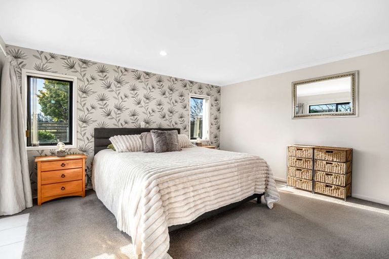 Photo of property in 5 Carroll Place, Owhata, Rotorua, 3010