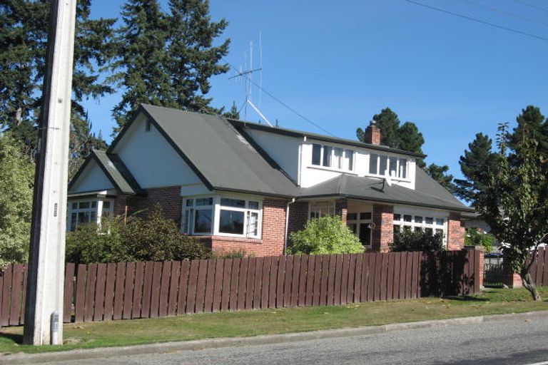 Photo of property in 1 Darby Street, Geraldine, 7930