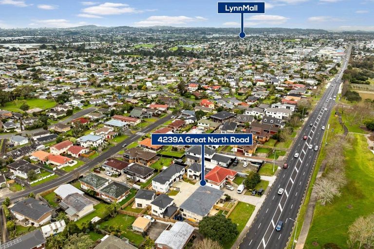 Photo of property in 4239a Great North Road, Glendene, Auckland, 0602