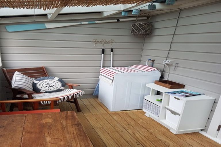 Photo of property in 139a The Esplanade, Petone, Lower Hutt, 5012