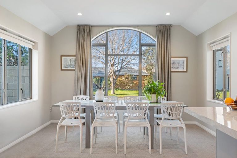 Photo of property in 4 Dinglebay Place, Casebrook, Christchurch, 8051