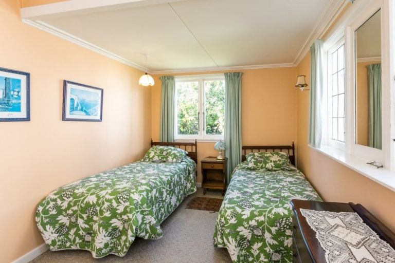 Photo of property in 28 Lighthouse Road, Bluff Hill, Napier, 4110