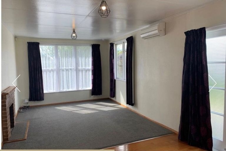 Photo of property in 22 Arimu Road, Papakura, 2110