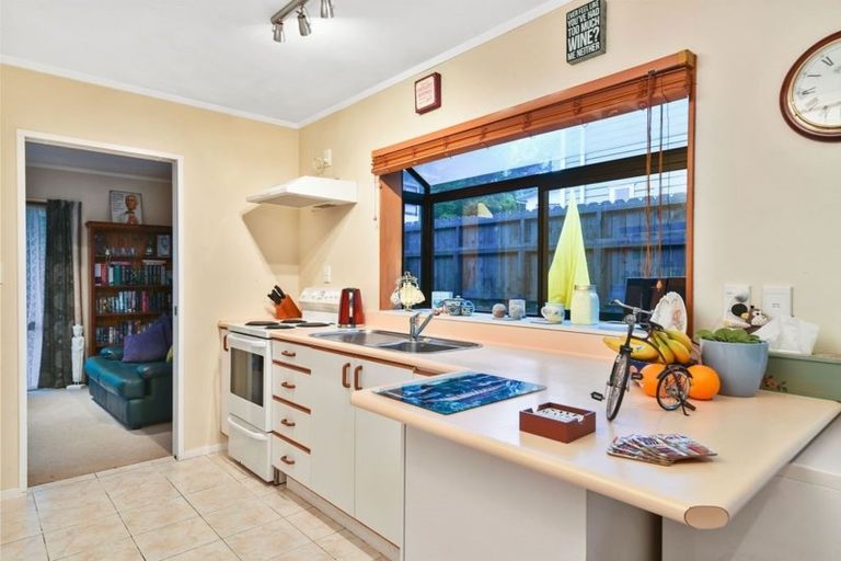 Photo of property in 7a Ramonda Close, Bayview, Auckland, 0629