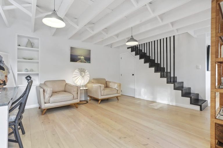 Photo of property in 80 Waima Crescent, Titirangi, Auckland, 0604