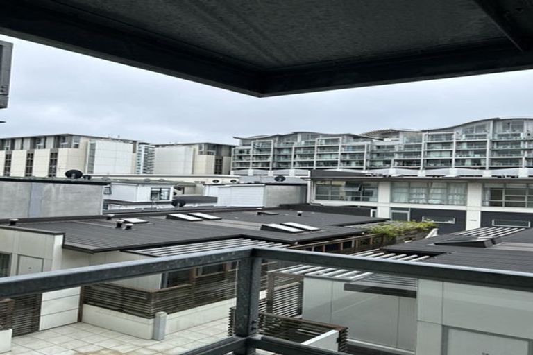 Photo of property in Sol Apartments, 8/37 Jessie Street, Te Aro, Wellington, 6011